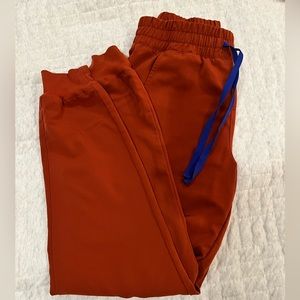 Figs Auburn, high waisted, Zamora scrub pants- limited edition color